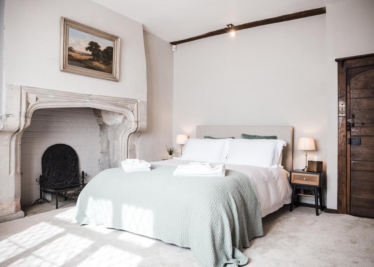 فيلا Taylour House - Edenbridge, Sleeps 10, Historic, Unique Yet Modern المظهر الخارجي الصورة